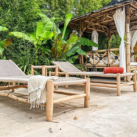 Villa Charmante Avec Piscine Chauffée, Proximité Des Plages