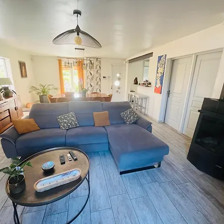 Charmante Avec Piscine Chauffee, Proximite Des Plages Villa *